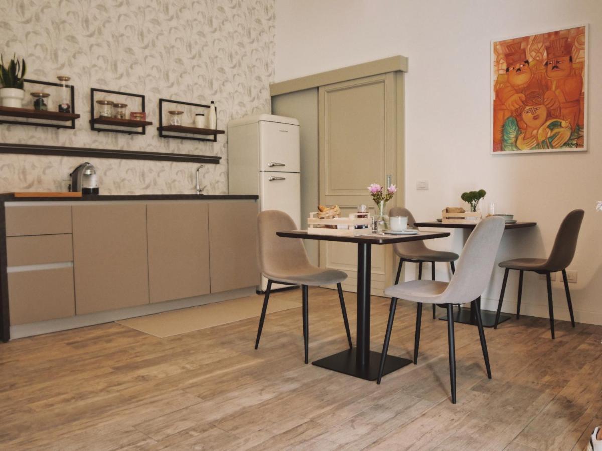 Adele E Il Duca Bed And Breakfast Lecce Dış mekan fotoğraf